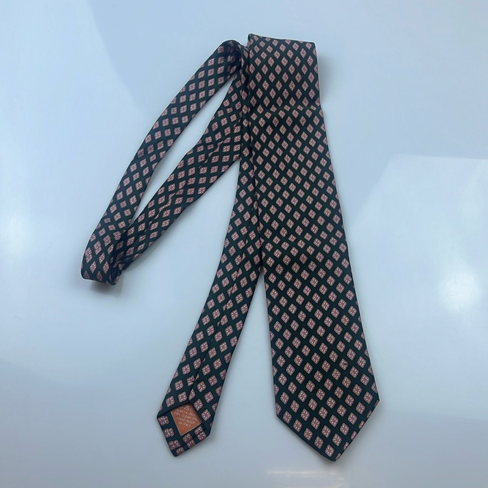 Brioni 100% Silk Printed Neck Tie N207-40